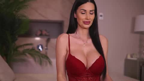 Bianca online show from May 5, 2026, 1:19 pm