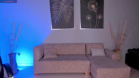 Bianca Pierce online show from November 14, 2025, 12:04 pm