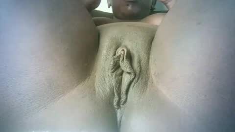 Snapshot of biass_ebony234 chatting on February 24, 2025, 9:21 am pretty online show from February 24, 2025, 9:21 am