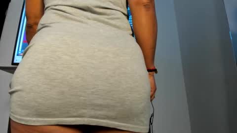 Snapshot of bibiana_js_ chatting on February 4, 2026, 1:06 pm bibiana_js_ online show from February 4, 2026, 1:06 pm