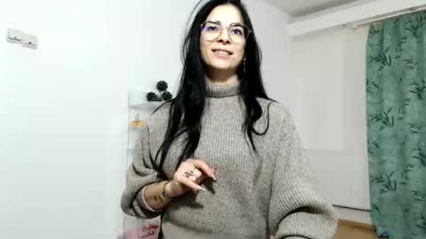 Snapshot of bibitina chatting on December 5, 2024, 6:11 pm innasugarwild online show from December 5, 2024, 6:11 pm