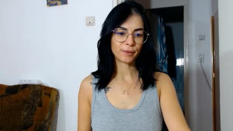 Snapshot of bibitina chatting on September 17, 2025, 5:14 pm innasugarwild online show from September 17, 2025, 5:14 pm