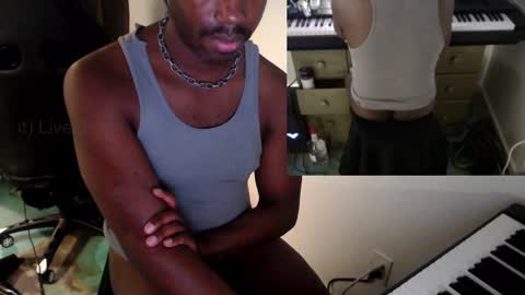 BicepsandFrot online show from March 2, 2025, 12:01 pm