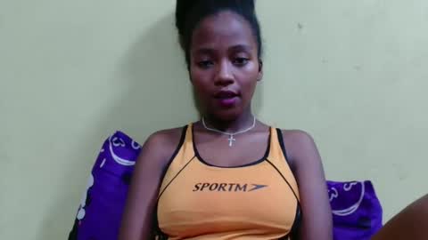 bienvenue987832 online show from April 11, 2026, 7:07 pm