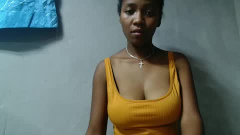 bienvenue987832 online show from April 29, 2026, 7:31 pm