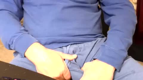 Snapshot of biexnavydude chatting on December 8, 2024, 3:45 pm HornyAlways online show from December 8, 2024, 3:45 pm