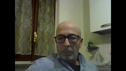 Snapshot of big23italy chatting on April 1, 2026, 8:04 am big23italy online show from April 1, 2026, 8:04 am
