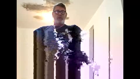 bigal9816192 online show from April 14, 2026, 2:17 am