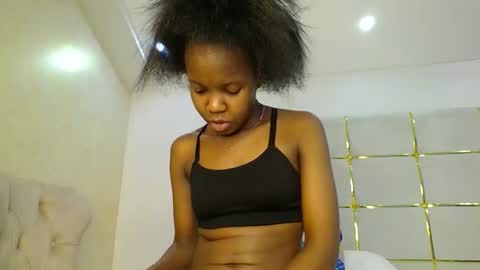 bigbaby004 online show from October 18, 2025, 7:36 pm