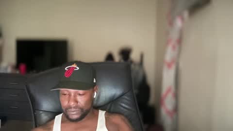 bigbackwoodcali online show from October 8, 2025, 10:29 pm