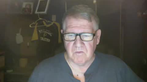 Snapshot of bigbeerdrinker1 chatting on March 5, 2025, 8:54 am bigbeerdrinker online show from March 5, 2025, 8:54 am