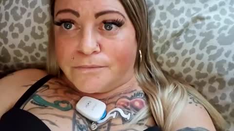 Tiffany online show from January 28, 2025, 11:50 pm