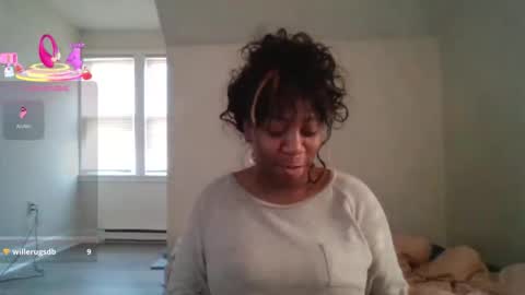 Snapshot of bigboobs_bouncin chatting on December 4, 2025, 1:31 pm Ashley online show from December 4, 2025, 1:31 pm