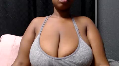 Snapshot of bigboobsbitchx chatting on June 4, 2026, 4:57 pm bigboobsbitchx online show from June 4, 2026, 4:57 pm
