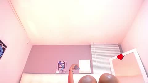 Mia online show from December 28, 2024, 2:11 am