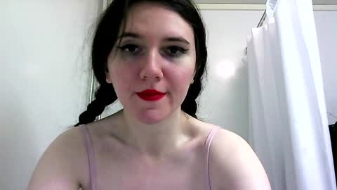 Isabella online show from February 21, 2025, 2:39 am