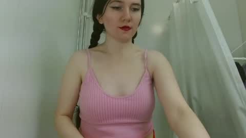 Snapshot of bigbootybunny chatting on April 18, 2026, 4:49 am Isabella online show from April 18, 2026, 4:49 am