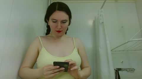 Snapshot of bigbootybunny chatting on May 24, 2026, 6:35 pm Isabella online show from May 24, 2026, 6:35 pm