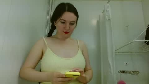 Snapshot of bigbootybunny chatting on May 27, 2026, 3:03 am Isabella online show from May 27, 2026, 3:03 am