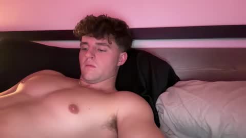 Snapshot of bigbootyburger1 chatting on February 25, 2026, 10:19 pm bigbootyburger1 online show from February 25, 2026, 10:19 pm