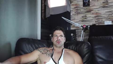 Bigboyband online show from October 23, 2025, 3:33 pm