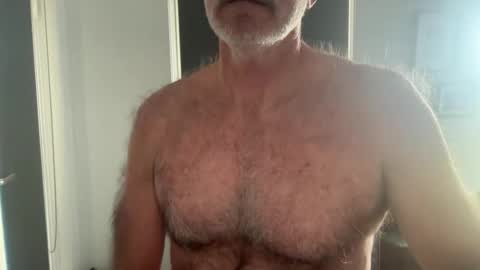 Snapshot of bigbush1 chatting on May 5, 2026, 11:46 pm big bush online show from May 5, 2026, 11:46 pm