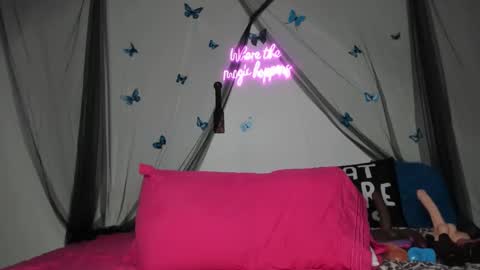 bigbuttsarena online show from January 11, 2025, 6:54 pm