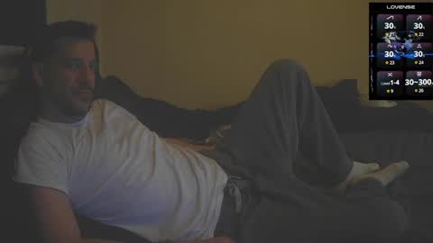 Jon - Im Straight online show from November 4, 2025, 4:22 am