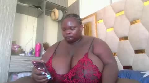 Snapshot of bigchocotities chatting on November 3, 2025, 9:21 am bigchocotities online show from November 3, 2025, 9:21 am