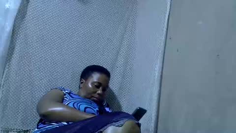 bigclit_wethairypus online show from June 15, 2026, 7:49 pm