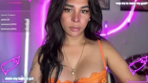 queen amanda online show from April 6, 2026, 4:46 am