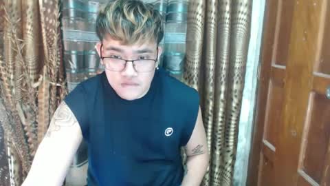 Snapshot of bigcockoncum chatting on December 2, 2024, 5:59 am Chloe online show from December 2, 2024, 5:59 am