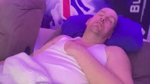 bigcocksuckingslut online show from April 14, 2026, 1:00 am