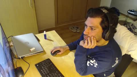 bigcok35spain online show from February 23, 2025, 10:31 pm