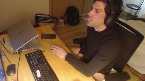 bigcok35spain online show from March 5, 2025, 10:54 pm