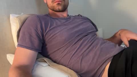 bigcollegecock69690 online show from April 3, 2026, 2:48 pm