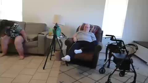 Craig online show from October 16, 2025, 5:25 pm