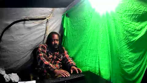 Snapshot of bigcumblackcok chatting on November 28, 2025, 6:43 pm Real BBC online show from November 28, 2025, 6:43 pm