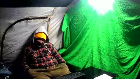 Snapshot of bigcumblackcok chatting on December 1, 2025, 12:37 am Real BBC online show from December 1, 2025, 12:37 am