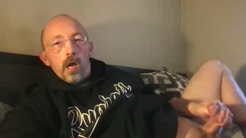 bigdaddydelight online show from March 4, 2025, 7:01 pm