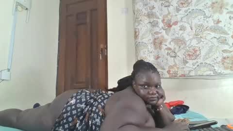 Snapshot of bigdarkass chatting on June 20, 2026, 4:04 am VIOLET online show from June 20, 2026, 4:04 am