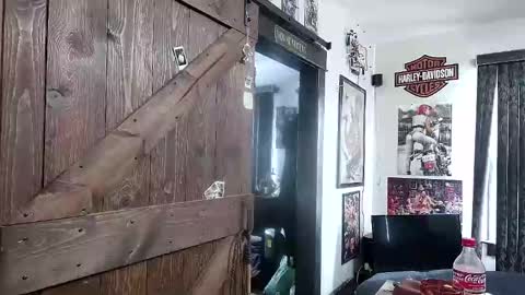 Darryl online show from February 5, 2025, 2:16 pm