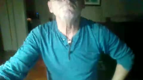 Snapshot of bigdeer581917471 chatting on January 19, 2025, 9:01 am bigdeer581917471 online show from January 19, 2025, 9:01 am
