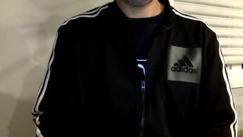 Snapshot of bigdickshowoff9877 chatting on June 18, 2026, 6:02 am Bigdickshowoff9877 online show from June 18, 2026, 6:02 am