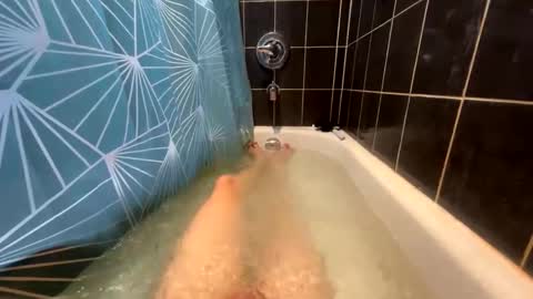 Snapshot of bigdogwig chatting on February 6, 2025, 8:45 pm bigdogwig online show from February 6, 2025, 8:45 pm