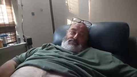 Snapshot of bigfuzzyteddybear chatting on April 29, 2026, 11:00 pm bigfuzzyteddybear online show from April 29, 2026, 11:00 pm