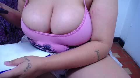  Sunny   online show from September 18, 2025, 10:12 pm