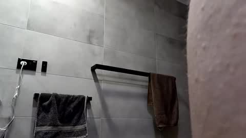 biggllh online show from November 4, 2025, 10:03 am