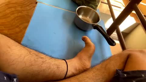 bighandsomesatisfy online show from December 29, 2024, 6:24 am