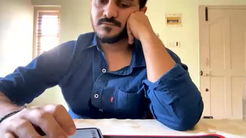 bighandsomesatisfy online show from February 9, 2025, 11:25 am